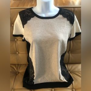 THE LIMITED fancy top with lace detail, Size M